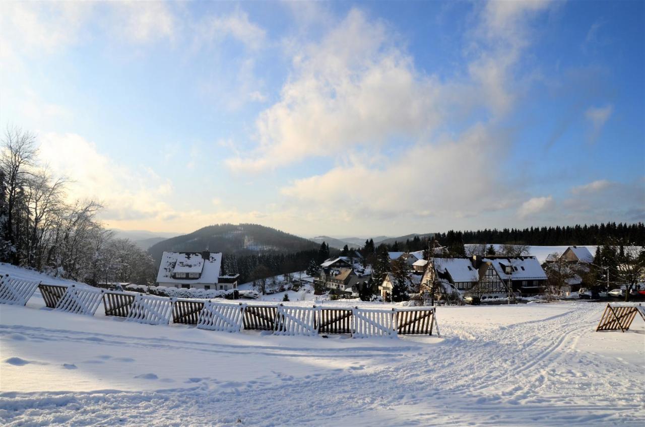 Berggasthof Zur Glocke Winterberg Exteriör bild